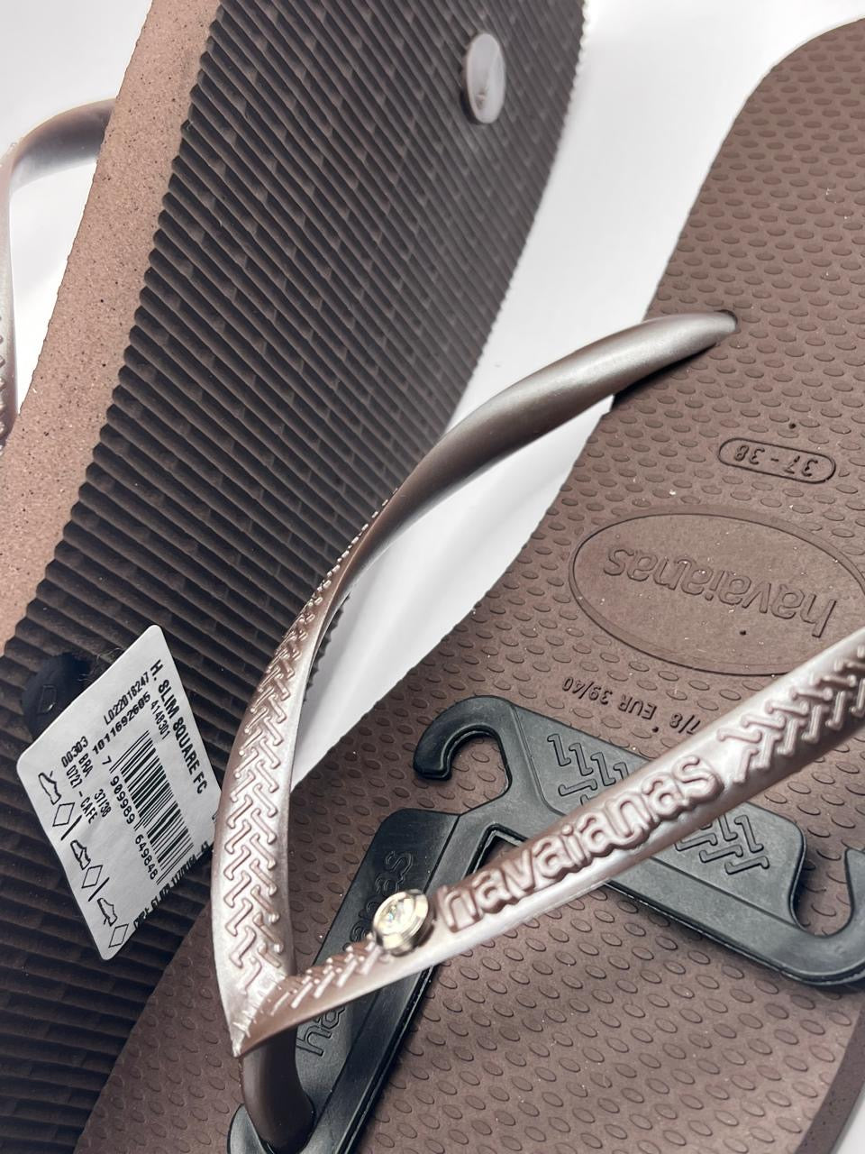 Diamond Flip Flop Square with  Detalis Cafe