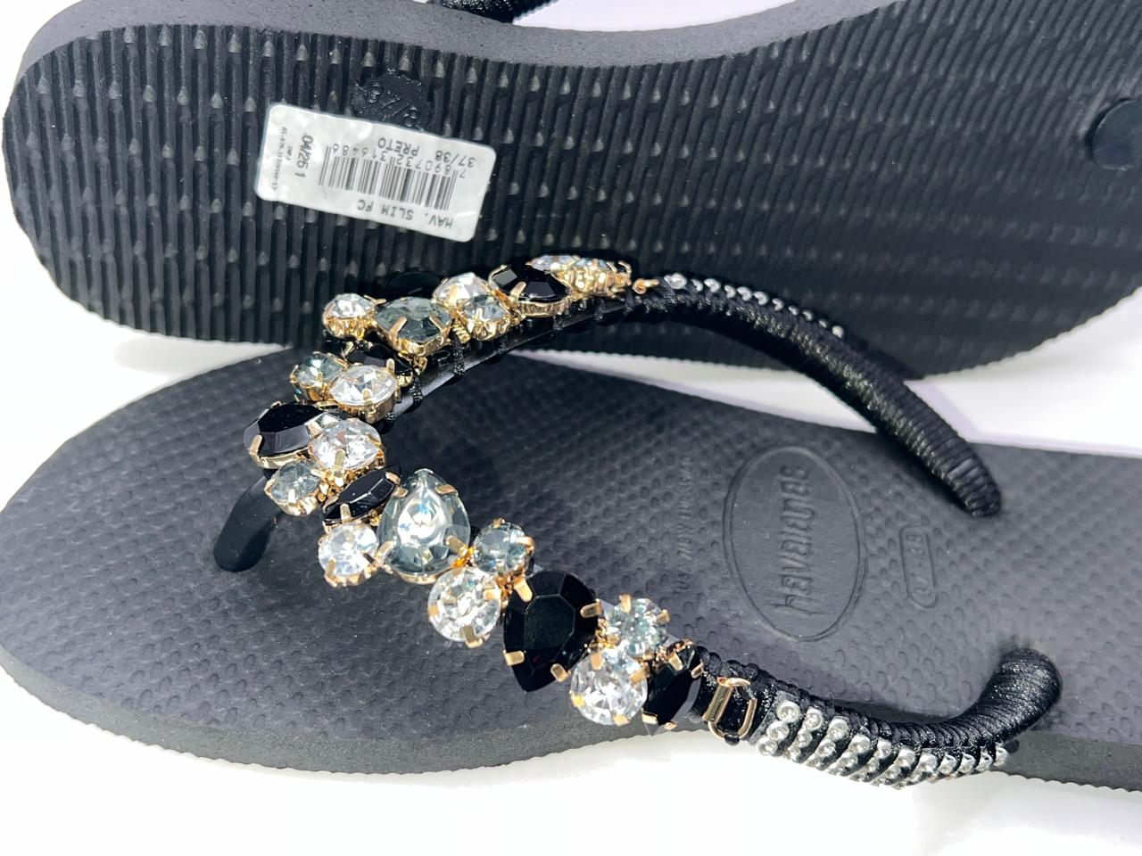 Diamond Flip Flop Custon Slim with Crystal Details Black