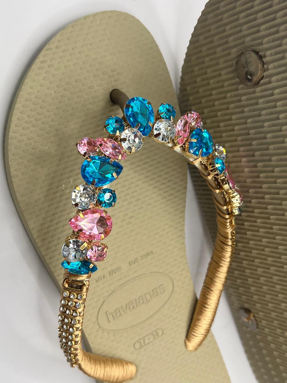 Diamond Flip Flop Custon Slim with Crystal Details Sandy Grey