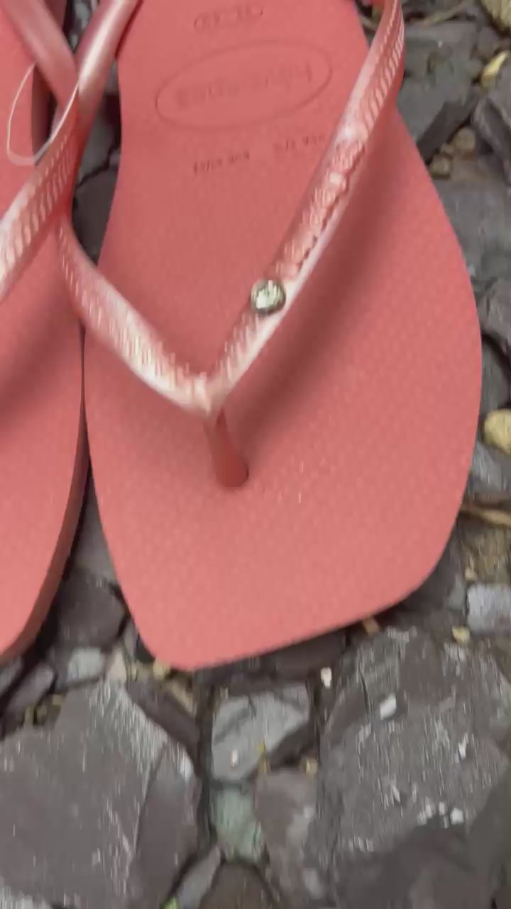 Diamond Flip Flop Square Tropical
