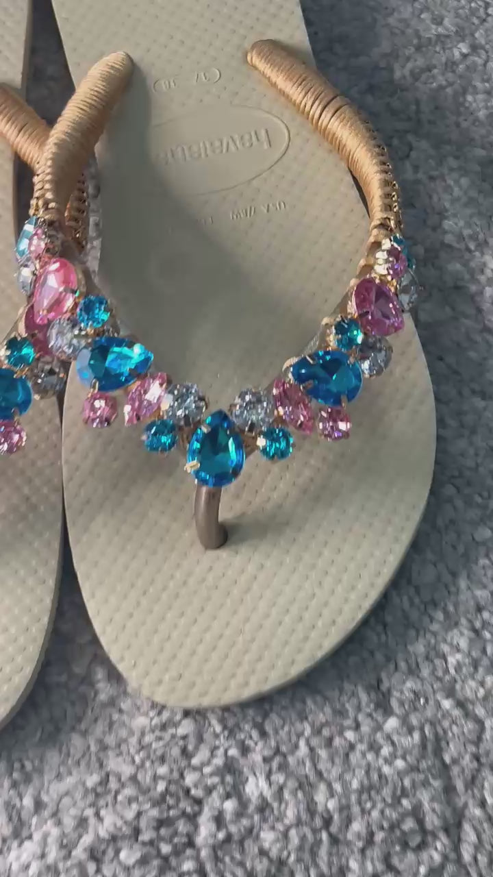 Diamond Flip Flop Custon Slim with Crystal Details Sandy Grey